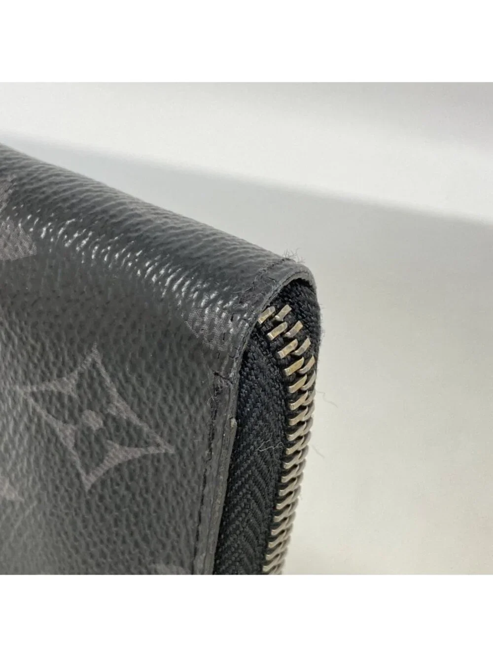 Louis Vuitton Wallet Monogram Eclipse Zippy Vertical Black